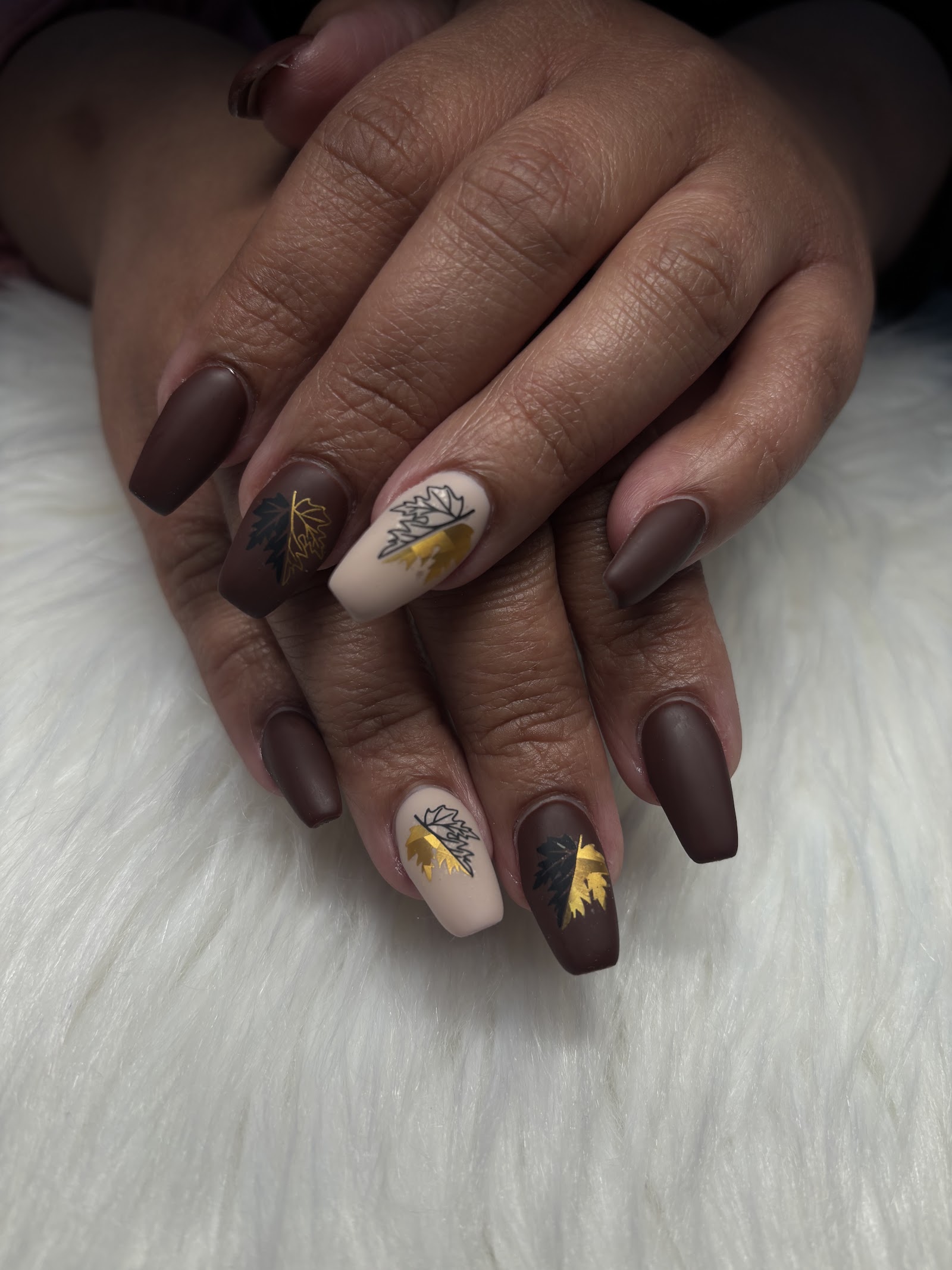 Creative Nails logo